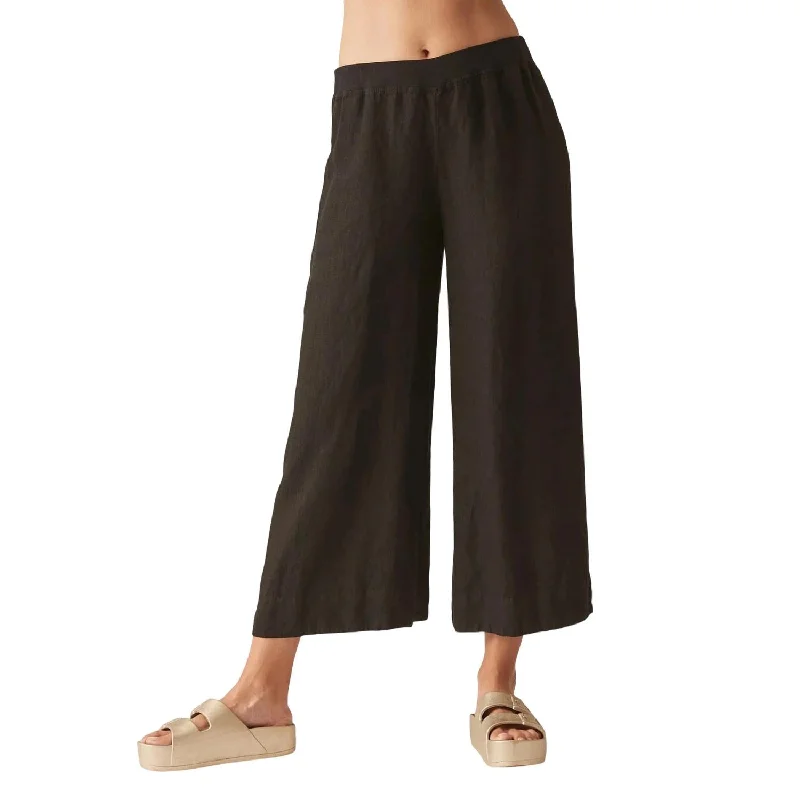 Tapered tight trousers for men with ankle-length finish for contemporary fashion -Crop Gaucho Linen Pants In Black