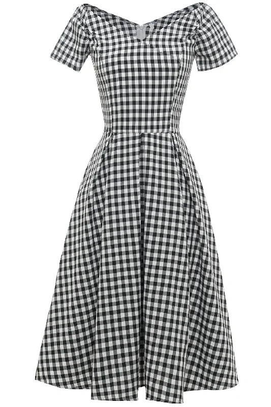 Gothic Dresses with Dark Tone -Black and White Plaid Vintage 1950s Dress