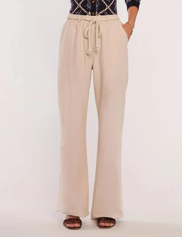 Elegant tight trousers for women with high-quality wool fabric for refined look -Niantic Pant In Nude