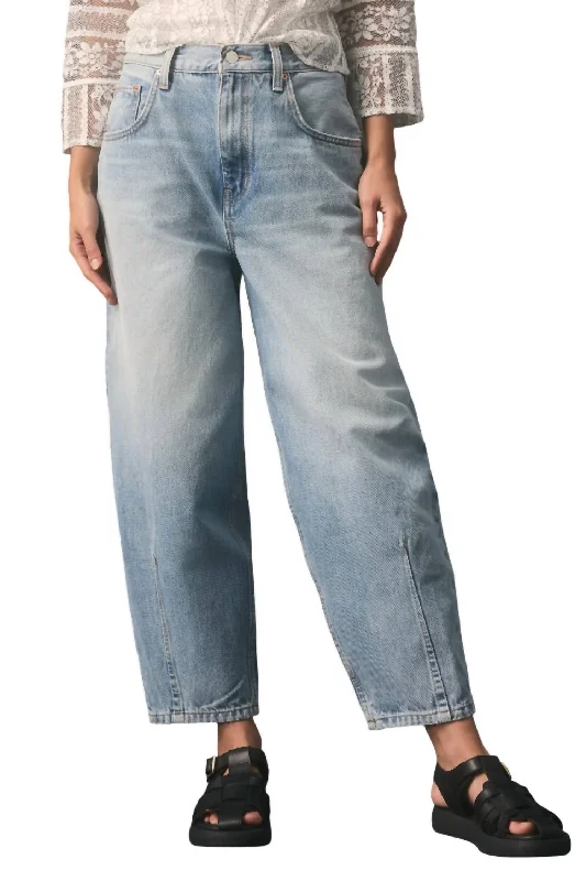 Casual tight trousers for women with comfy waistband and minimalistic style -Iris Relaxed Fit Jeans In Arcadia