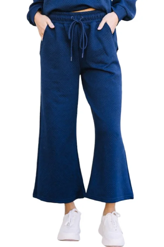 Stylish tight trousers for men with tapered leg and contemporary look -Hamptons Textured Cropped Wide Pants In Navy