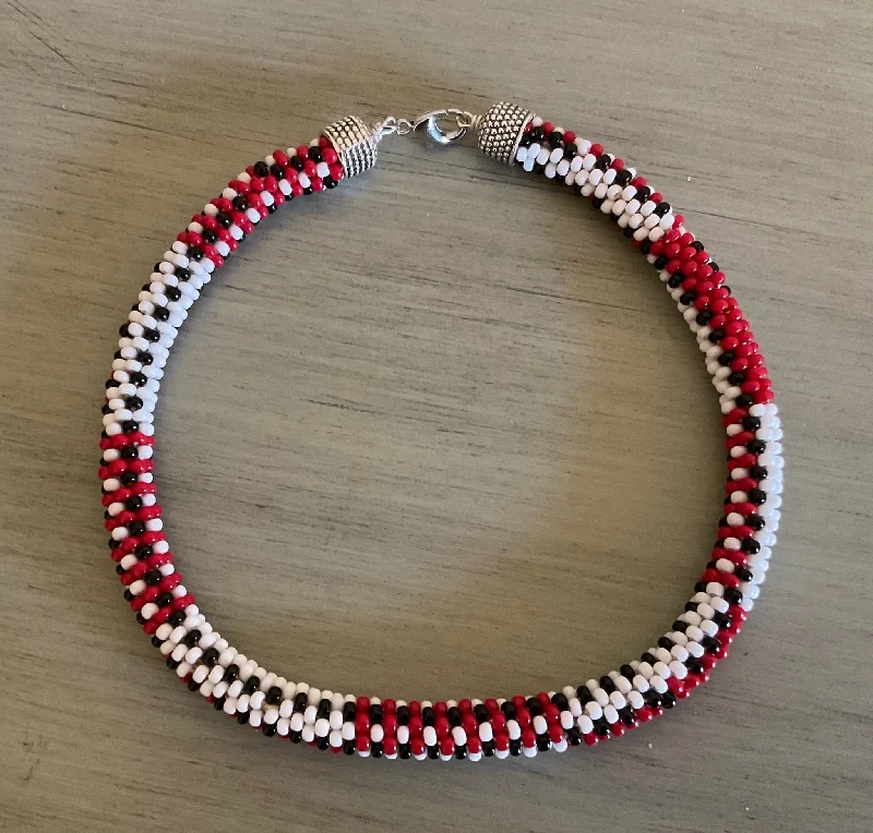 Best necklaces and pendants with glowing moonstone for an ethereal glow-Necklace Red, White and Black Bead Crochet Necklace, Japanese Round Glass Beads